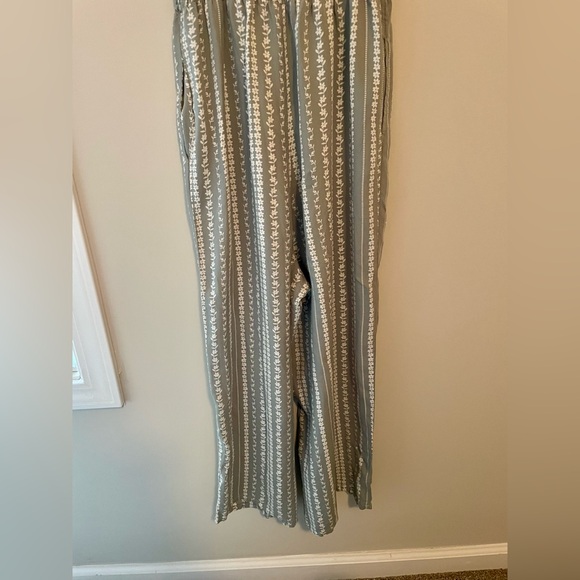 Romper - Picture 4 of 4